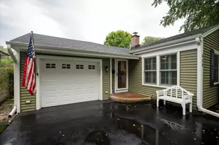 323 S Benton St, Palatine, IL 60067 - Photo 18