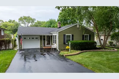 323 S Benton Street, Palatine, IL 60067 - Photo 1