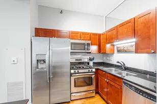 700 N Larrabee St, Chicago, IL 60610 - Photo 8