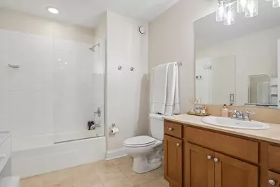 230 W Division Street #602, Chicago, IL 60610 - Photo 12