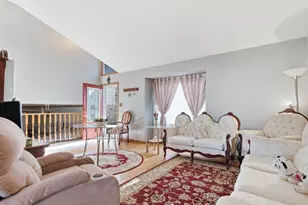 2010 Watertower Pl, Crest Hill, IL 60403 - Photo 22