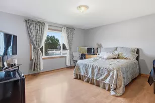 2010 Watertower Pl, Crest Hill, IL 60403 - Photo 16