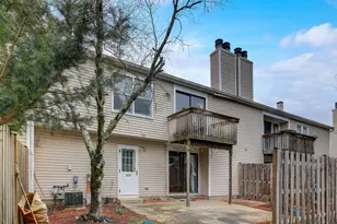 917 Burgess Cir, Buffalo Grove, IL 60089 - Photo 34