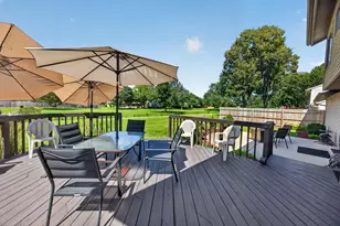 701 Parkview Ct, Roselle, IL 60172 - Photo 42