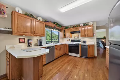 701 Parkview Court, Roselle, IL 60172 - Photo 10