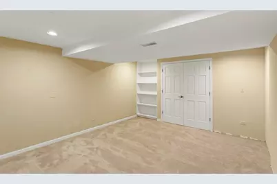 985 Chapel Court N, Glen Ellyn, IL 60137 - Photo 36