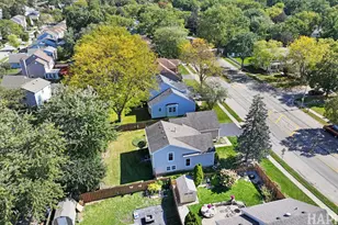 210 W Streamwood Blvd, Streamwood, IL 60107 - Photo 22