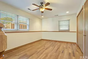 210 W Streamwood Blvd, Streamwood, IL 60107 - Photo 12