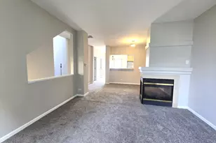 652 S Rosehall Ln, Round Lake, IL 60073 - Photo 2