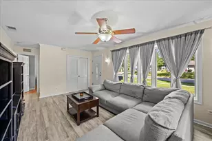 2311 Sigwalt St, Rolling Meadows, IL 60008 - Photo 4