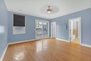 6442 N Mozart St, Chicago, IL 60645 - Photo 12