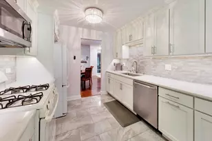 1456 N Elmhurst Rd, Mount Prospect, IL 60056 - Photo 16