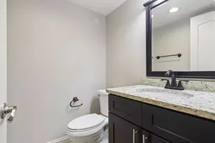 101 E Janata Blvd, Lombard, IL 60148 - Photo 14