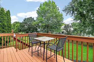 201 Timber Oaks Dr, North Aurora, IL 60542 - Photo 24