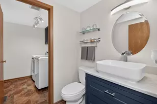 201 Timber Oaks Dr, North Aurora, IL 60542 - Photo 14