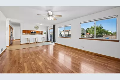 2400 Mark Avenue, Zion, IL 60099 - Photo 8