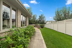 8446 Fairfield Ln, Tinley Park, IL 60487 - Photo 34