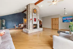 8446 Fairfield Ln, Tinley Park, IL 60487 - Photo 6