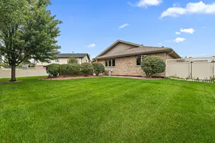8446 Fairfield Ln, Tinley Park, IL 60487 - Photo 36