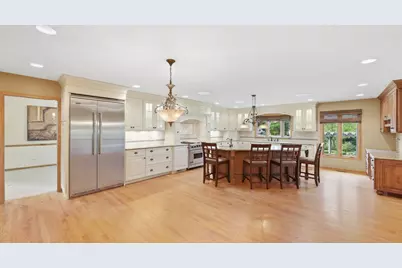 7810 Regency Grove Drive, Darien, IL 60561 - Photo 10