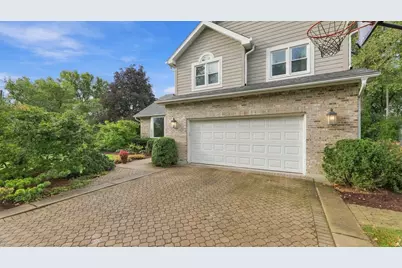 7810 Regency Grove Drive, Darien, IL 60561 - Photo 8