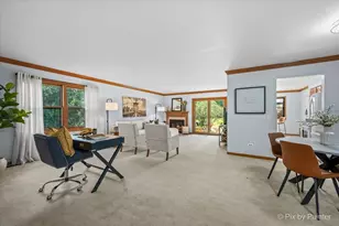 325 Lake St, Crystal Lake, IL 60014 - Photo 4