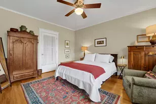 1318 W Granville Ave, Chicago, IL 60660 - Photo 12