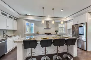 5050 N Ridgeway Ave, Chicago, IL 60625 - Photo 8