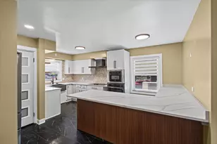 997 Wentworth Ave, Calumet City, IL 60409 - Photo 10