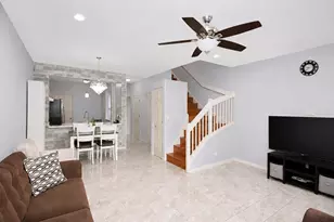 5559 Elizabeth Pl, Rolling Meadows, IL 60008 - Photo 6