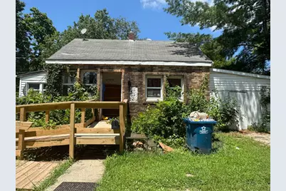 331 E Ellis Street, Centralia, IL 62801 - Photo 2