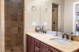 2248 W Foster Ave, Chicago, IL 60625 - Photo 20