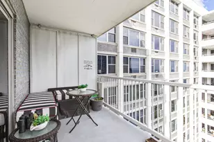4250 N Marine Dr, Chicago, IL 60613 - Photo 22