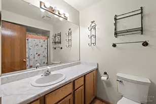 558 Barbary Ln, Woodstock, IL 60098 - Photo 12