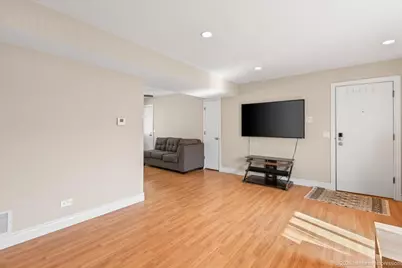 8510 W Catherine Avenue #3S, Chicago, IL 60656 - Photo 2