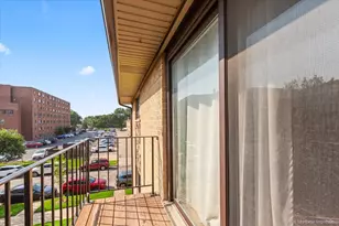 8510 W Catherine Ave, Chicago, IL 60656 - Photo 6