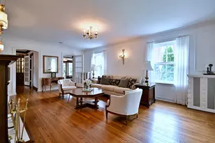 515 S Summit Ave, Villa Park, IL 60181 - Photo 8