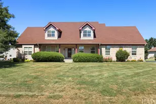 5515 Amber Way, McHenry, IL 60051 - Photo 2