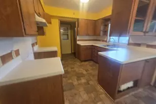 308 N West St, Cambridge, IL 61238 - Photo 8