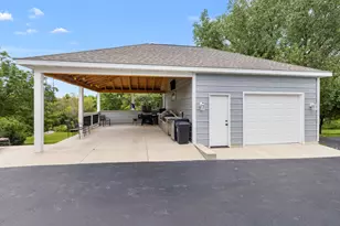 10001 N Hoisington Rd, Byron, IL 61010 - Photo 30
