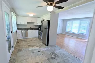 110 N Knollwood Dr, Wheaton, IL 60187 - Photo 4