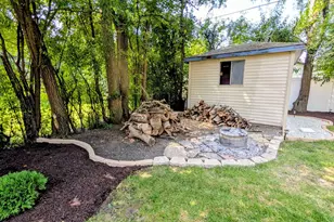 110 N Knollwood Dr, Wheaton, IL 60187 - Photo 10