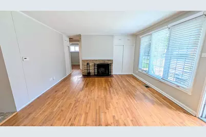 110 N Knollwood Drive, Wheaton, IL 60187 - Photo 2
