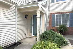 2781 Odlum Dr, Schaumburg, IL 60194 - Photo 2