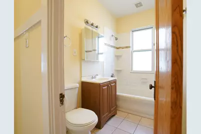 3328 N Springfield Avenue, Chicago, IL 60618 - Photo 4