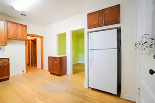 3328 N Springfield Ave, Chicago, IL 60618 - Photo 18