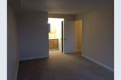 6340 Americana Drive #620, Willowbrook, IL 60527 - Photo 12