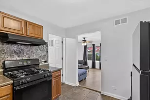 342 Frederick Ave, Bellwood, IL 60104 - Photo 6