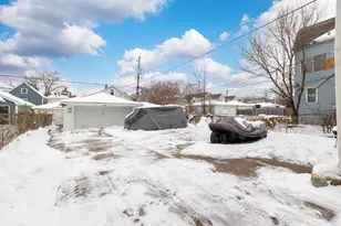 8632 S Escanaba Ave, Chicago, IL 60617 - Photo 24
