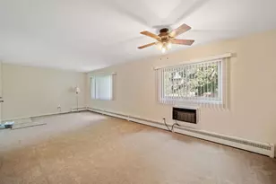 212 Collen Dr, Lombard, IL 60148 - Photo 10